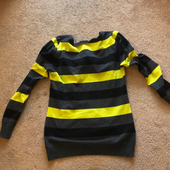 Rue 21 stripped top xl - Picture 3 of 3